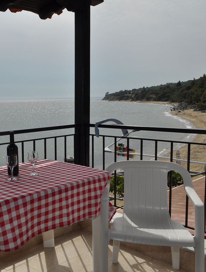 Giannis Maria Ενοικιαζόμενα διαμερίσματα στα Ψακούδια Σιθωνία Χαλκιδική